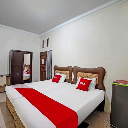Oyo 90751 Graha Sei Batugingging Hotel Medan Luaran gambar