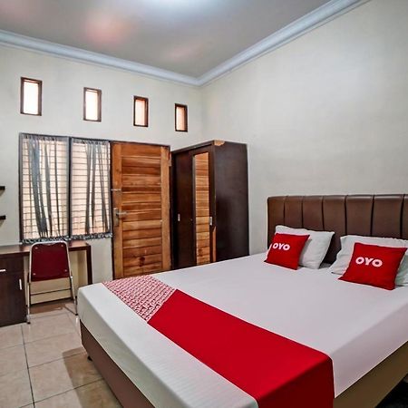 Oyo 90751 Graha Sei Batugingging Hotel Medan Luaran gambar
