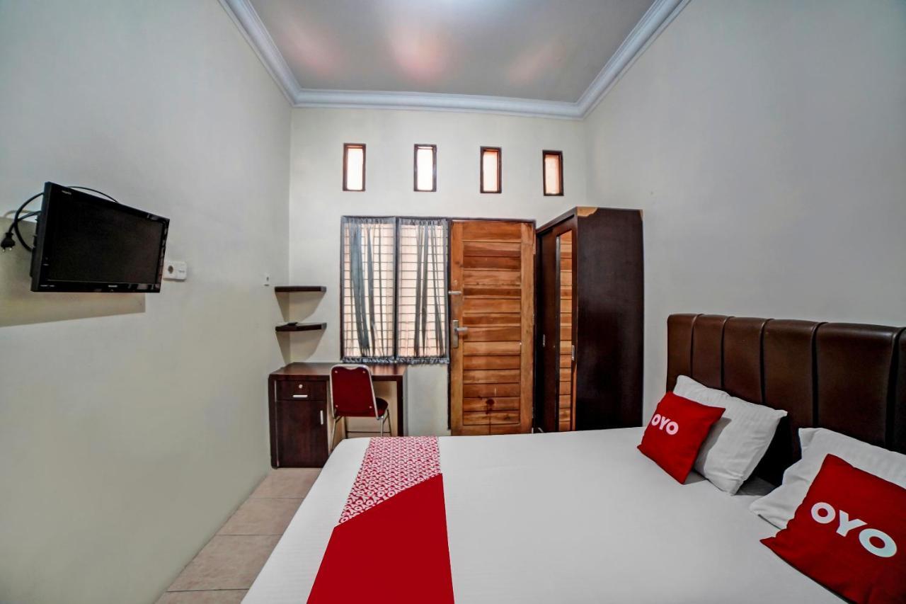 Oyo 90751 Graha Sei Batugingging Hotel Medan Luaran gambar